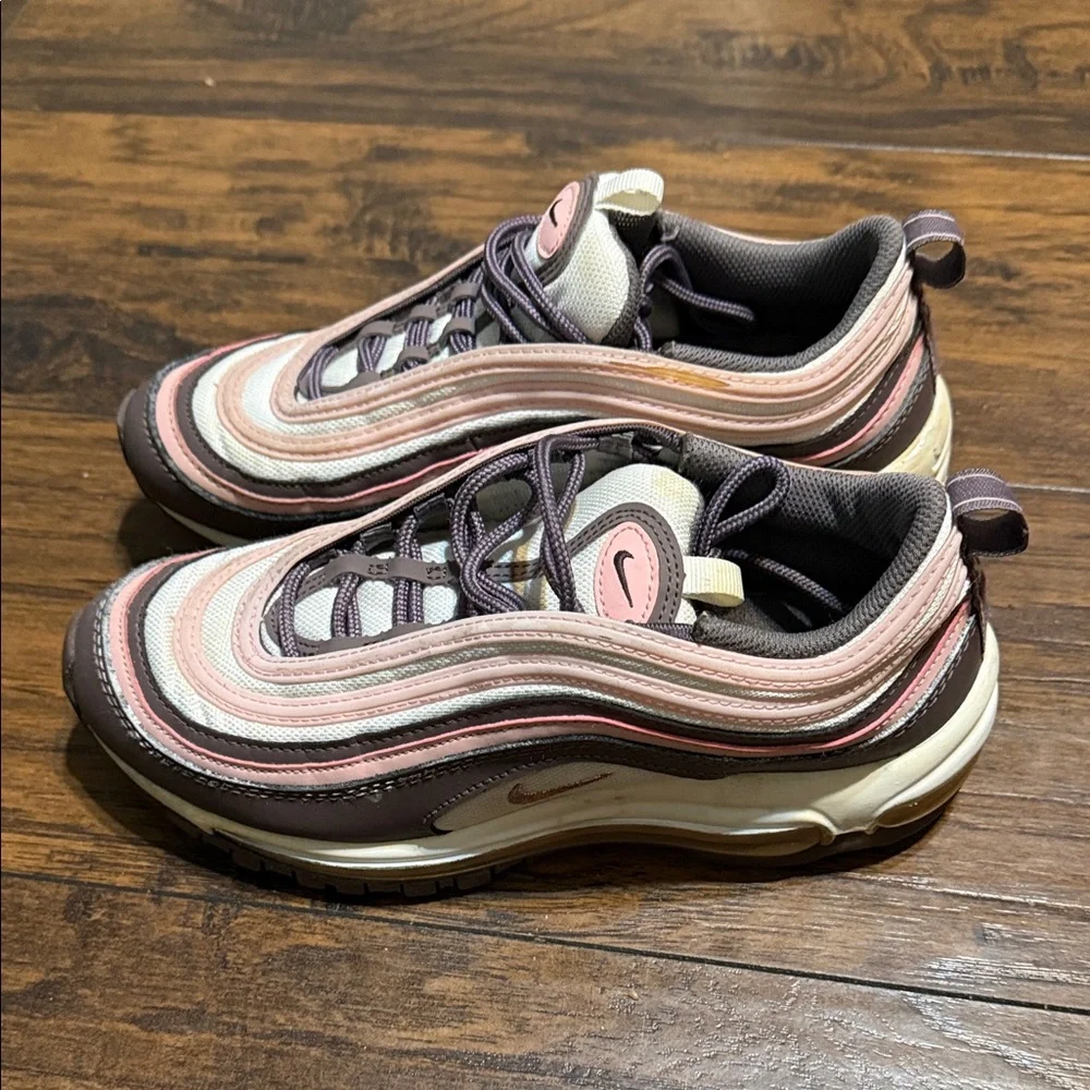 Nike Kids Sneakers in Pink and Brown Tones